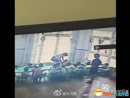 郑州幼儿园女教师摔打幼童 下狠手朝地上猛摔3次