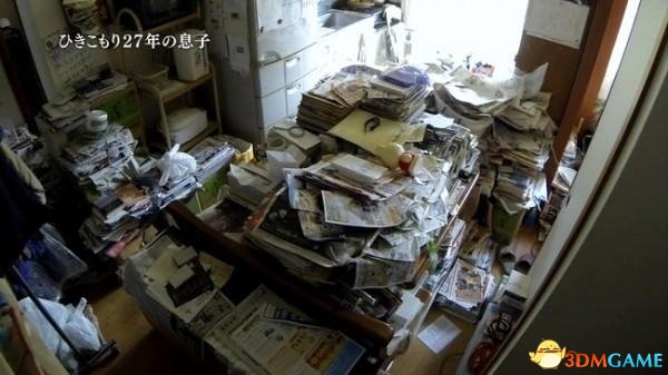 日本超级宅男啃老27年：无手机无电脑