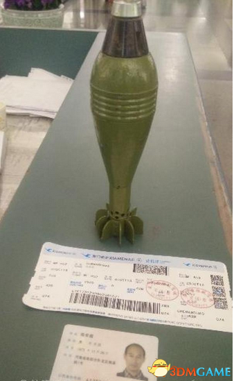 男子带炮弹登机吓坏机场安检人员 实为废旧工艺品