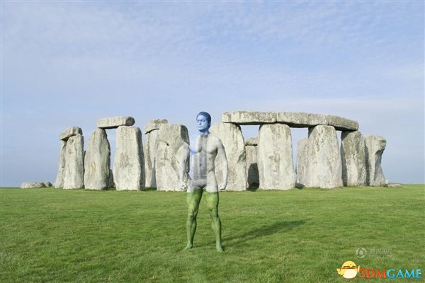 这些图片中竟然有人 你找到了吗?