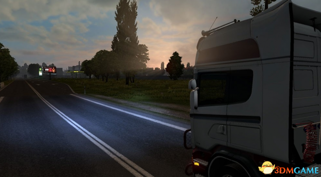 欧洲卡车模拟2 绅佳R系列专用冷色氙气大灯MOD
