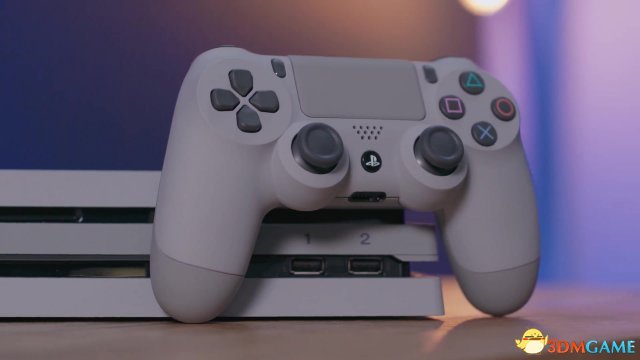 ColorWare主机喷绘推出PS4 Pro终极复古版产品_3DM单机