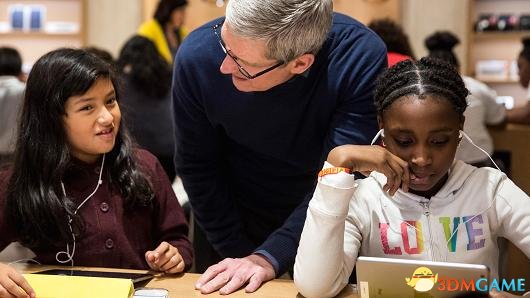 苹果 CEO 库克：没有女性，美国将失去科技优势