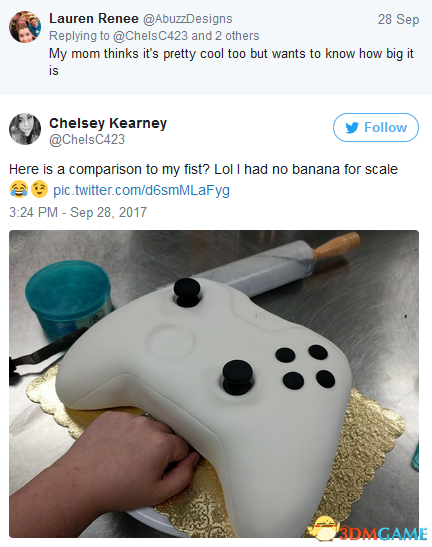 女玩家制作精致Xbox手柄造型蛋糕表达对游戏热爱