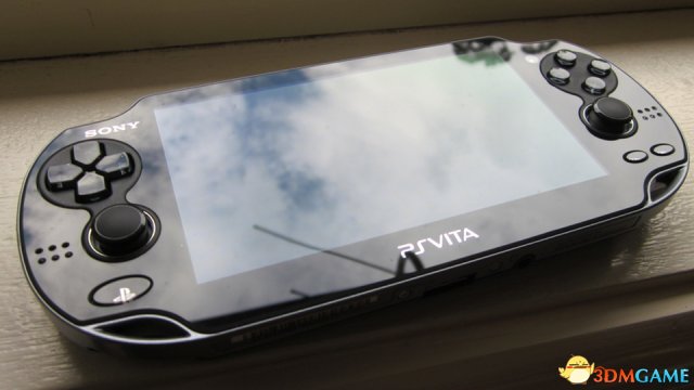 PSV遥控游玩PS4游戏真人宣传片