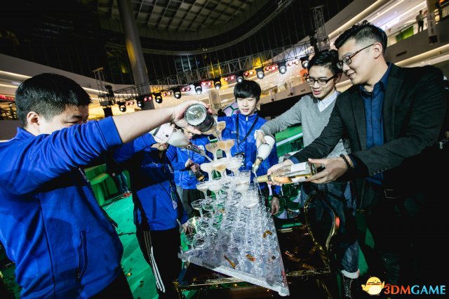 群星闪耀中国足球电竞联赛S2赛季总决赛 广州富力夺冠