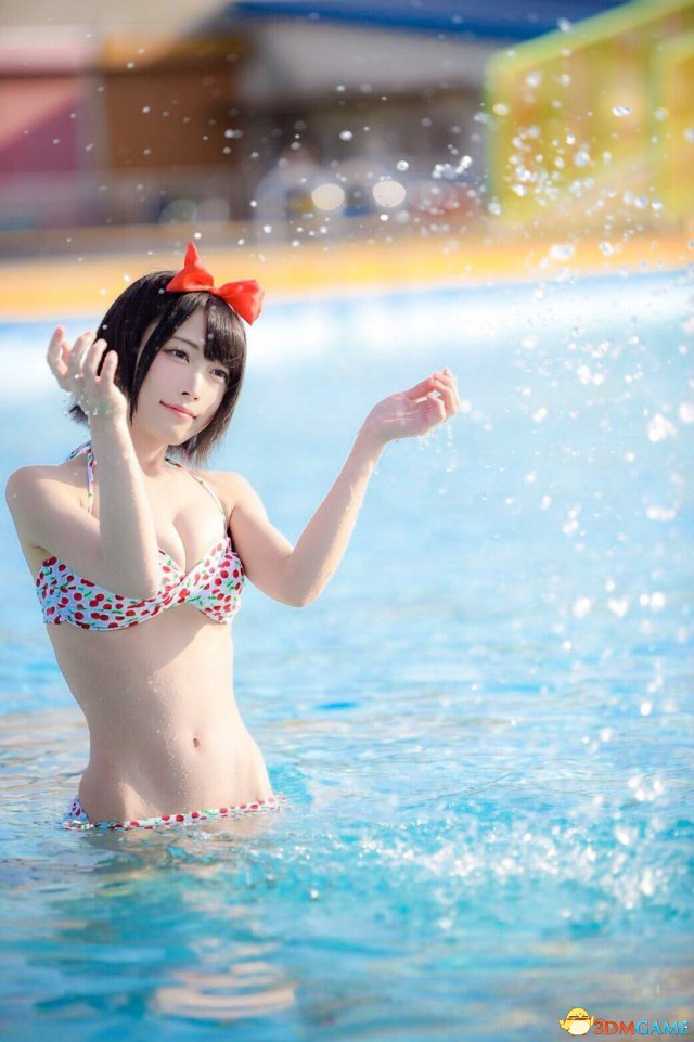 日本短发之日众多美女放福利照 短发妹子泳装诱惑