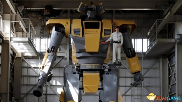 日本工程师制制出28英尺下的巨型呆板人