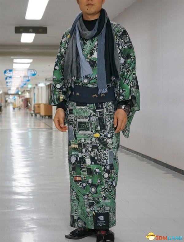 日本设计师打造电路板和服：芯片电容完美“附体”