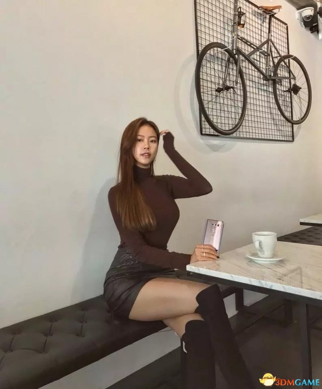 韩国健身女神性感美照欣赏 长腿细腰豪乳翘臀诱人