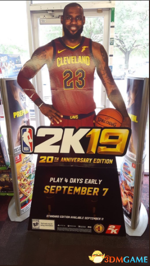 《NBA 2K19》确认登陆Switch 零售店广告牌曝光