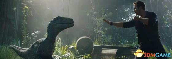 《侏罗纪世界2》再掀关注热，《方块方舟》打造另类恐龙