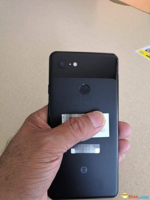 谷歌Pixel 3 XL浑晰实机图像出现 背部有玻璃部件