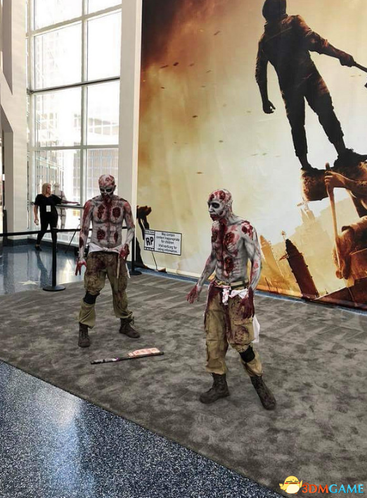 巨幅海报+僵尸COS 《消失的光泽2》E3声张下血本