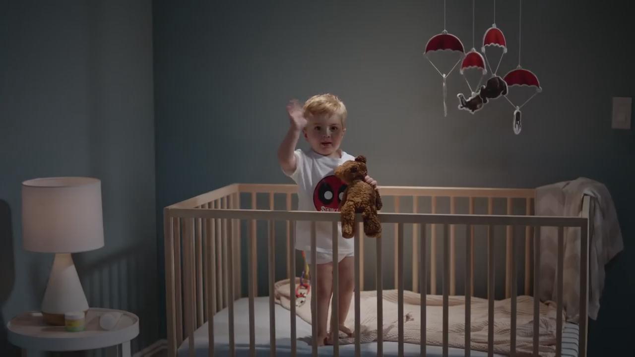 《死侍2》“婴儿腿”搞笑预告 数字版及4KDVD发售