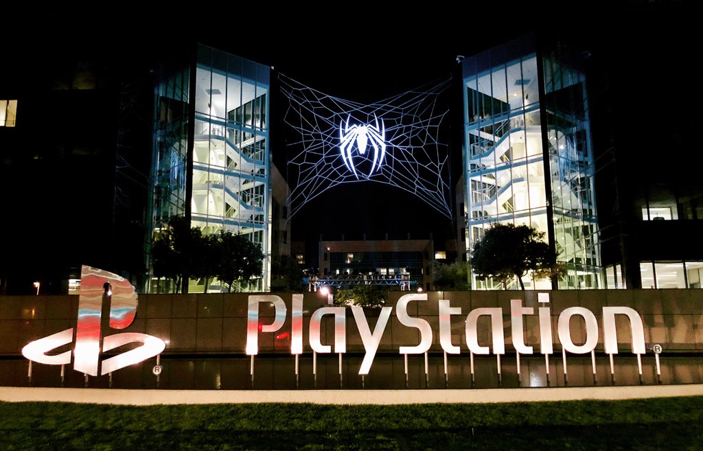 《蜘蛛侠》止将支卖 索僧PlayStation总部挂出巨蜘蛛网