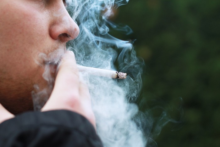 调查显示近一成美国青少年使用电子烟抽大麻