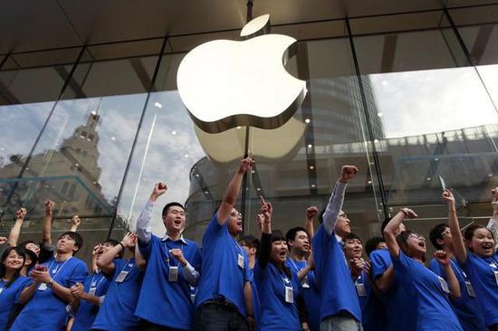 库克：贬价减税先赚后赚，iPhone正在中国销卖好起去了
