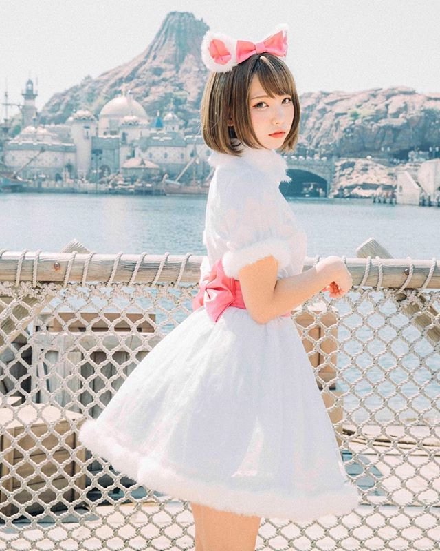 日本Coser Enako福利写真 妹子前凸后翘身材有料