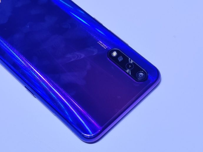 vivo Z5ʽ4800AI 1598Ԫ