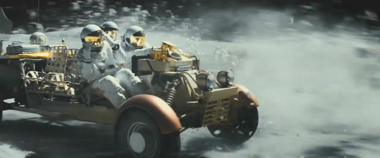 布拉德·皮特科幻新片《星际探索》新“月球车”版片段 月亮上飙车大战