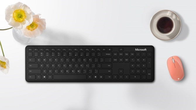 微软推出全新人体工学键盘：专用Office键+表情符号键