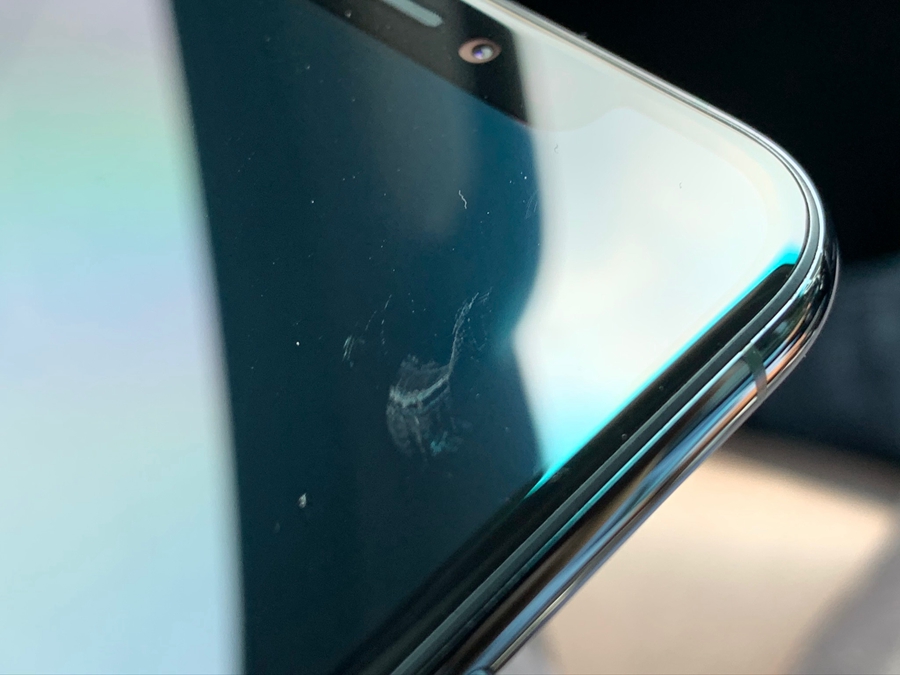 最坚固的足机玻璃也出法遁离！iPhone 11 Pro屏幕被刮擦案例删多