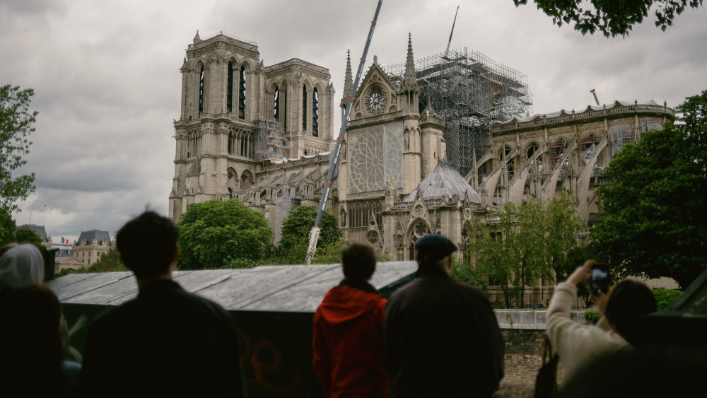 巴黎圣母院起火要拍电视剧 灵感来自《切尔诺贝利》