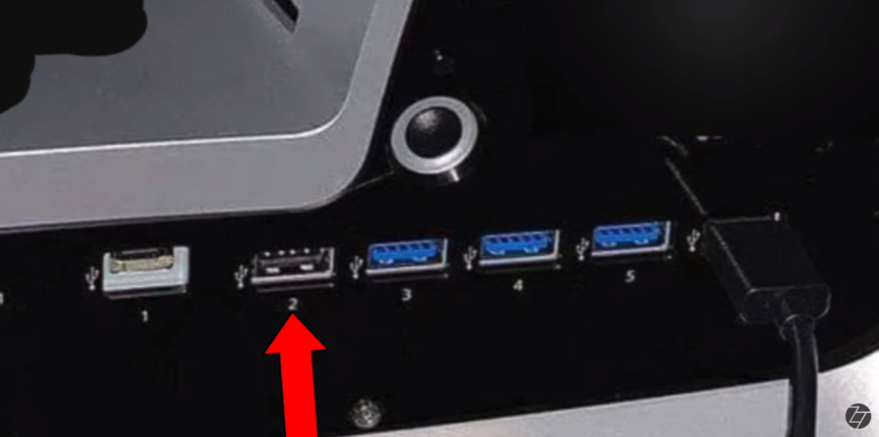 PS5开发机实机照片首次曝光 V字造型与概念图一致
