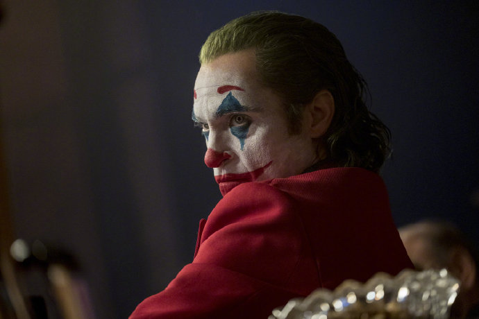 《小丑》无视成为DC史上票房最下的漫改影戏