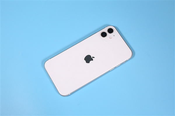 外媒：苹果9、10月共在中国市场出货1000万部iPhone