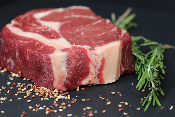 人造肉大举进入中国：试吃肉感欠佳 能成消费常态吗？