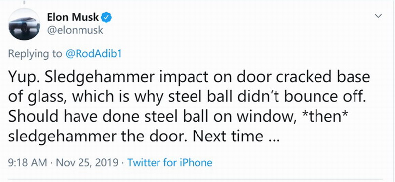 为何特斯拉卡车的窗户被钢球砸碎 都是大锤砸门惹的事