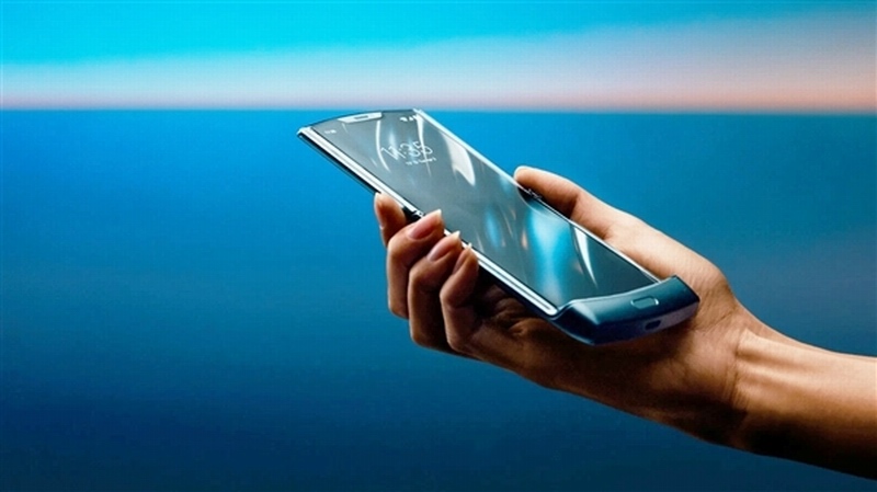 摩托罗拉折叠屏手机将于1月26日开启预定 2月6日发货