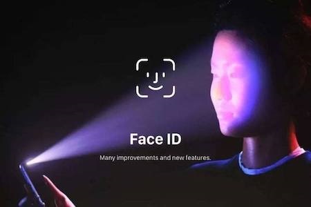 戴心罩的日子里：iPhone借能完成人脸识别吗？