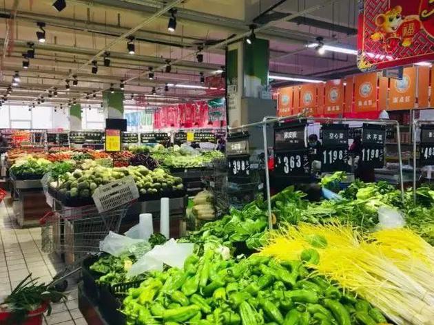病毒能正在超市的蔬菜、肉、水果上存活吗？