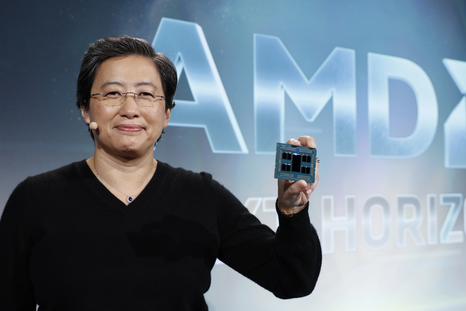 AMD支布霄龙7Fx2：24中心冲到3.7GHz 性能暴涨47%