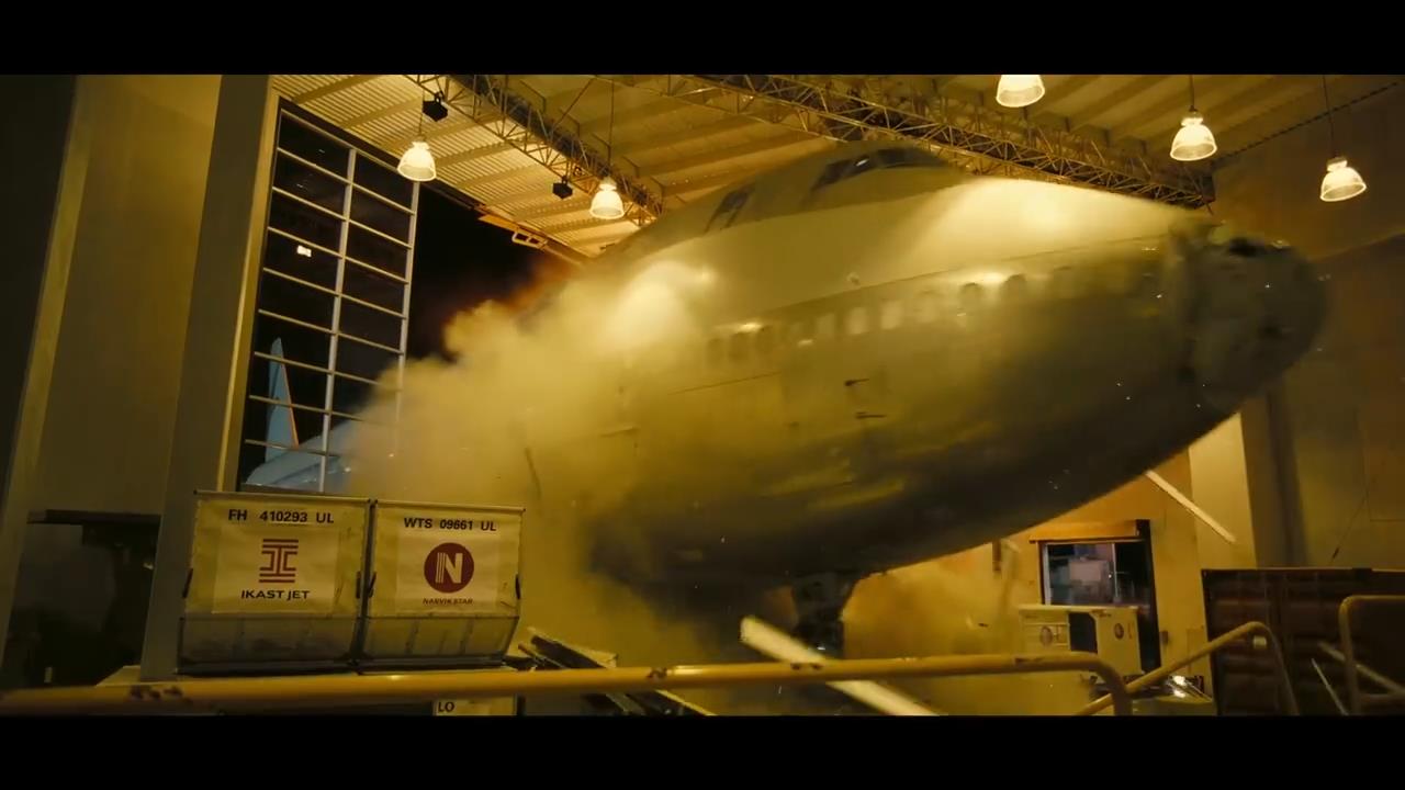 诺兰新片《信条》中字幕后特辑发布 炸飞机是真的