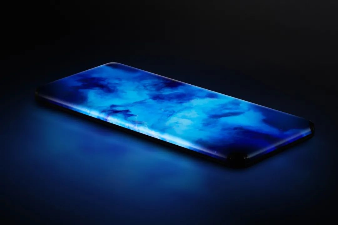 小米公布首款四曲瀑布屏概念手机：全无孔设计