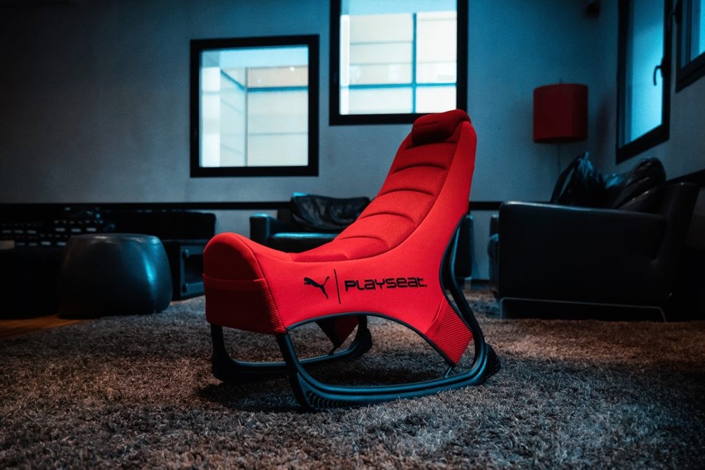 彪马推出全新人体工学设计游戏椅子 可前倾亦可葛优躺