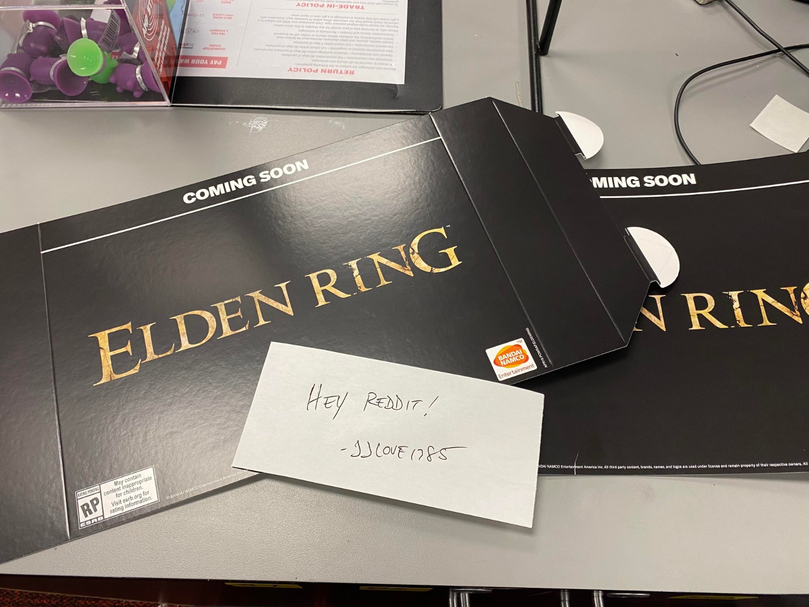 国外Reddit网友分享疑似《Elden Ring》宣传物料