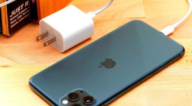 苹果果充电器纠葛败诉 1巴西用户赢平易近司取得免费充电器