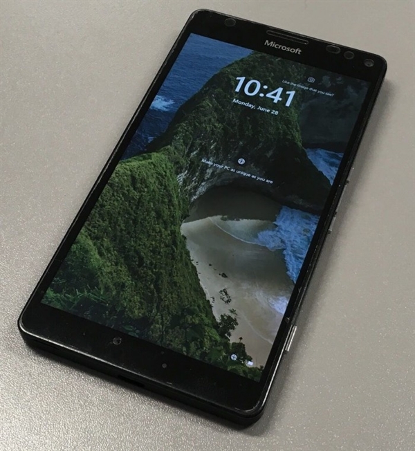 微硬Lumia 950 XL乐成移植Win11：能通话支短疑
