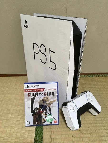 日本玩家自制纸壳版PS5念想 时隔半年多终于入手真实版
