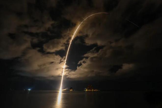 联手挑战SpaceX！亚马逊与Verizon合作卫星互联网