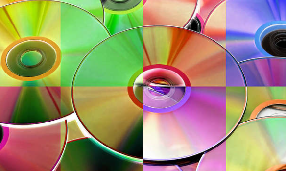 英国开支5D激光刻蚀工艺 CD大年夜小光盘单里可存500TB