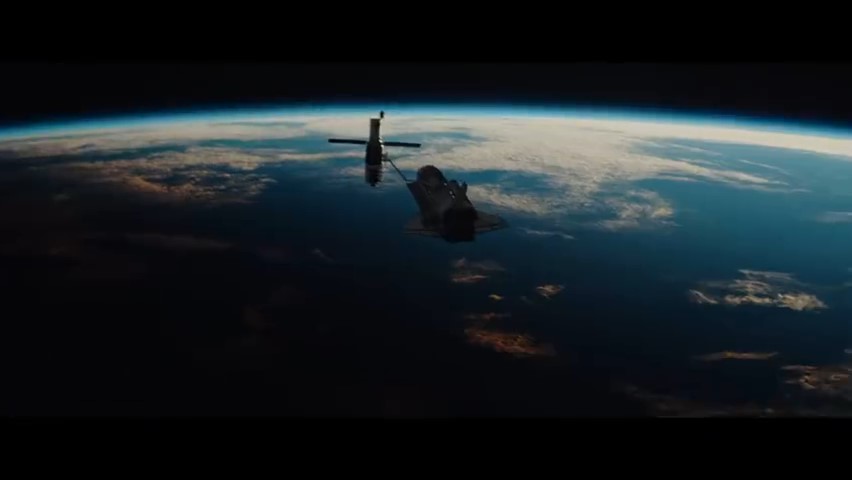 科幻灾难片《月球陨落》开场片段曝光 2月4日上映