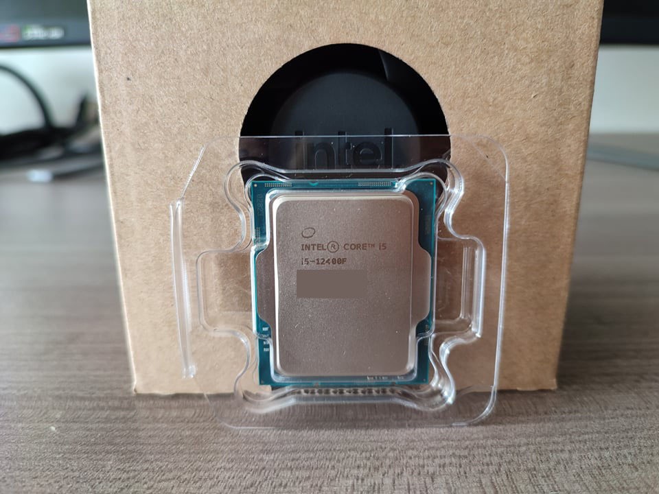 零售版Core i5-12400F偷跑 Ryzen 5 5600X的強勁對手