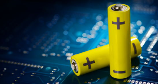欧洲议会通过新规 强制手机等提供可拆卸更换电池
