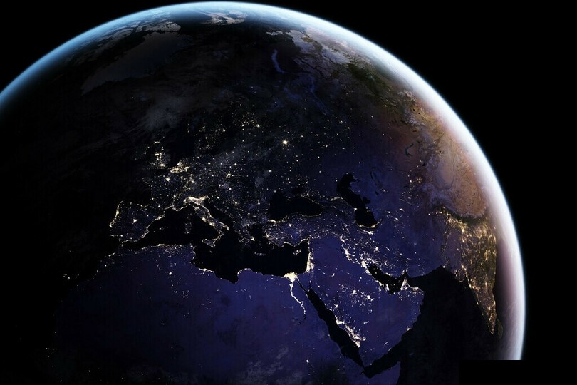 NASA公布最新太空视角夜晚地球照片 神秘清晰祥和